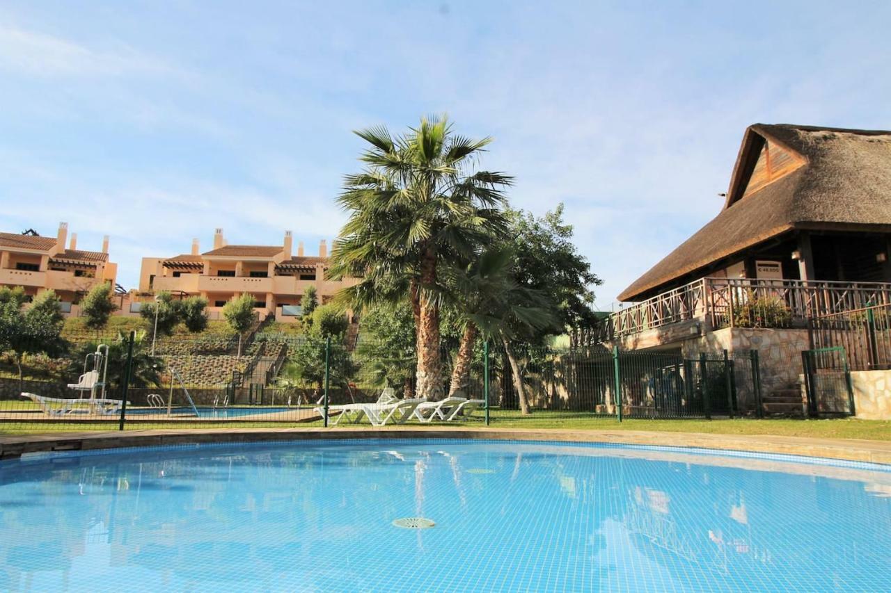 Avenida Hacienda del Alamo, Malasia 10 - 1A, Oasis Fuente Alamo  Exterior foto